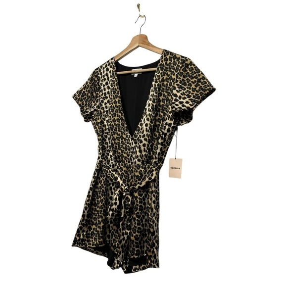 NWT REVOLVE SUPERDOWN Hannah Tie Front Romper Leopard S - Picture 5 of 10